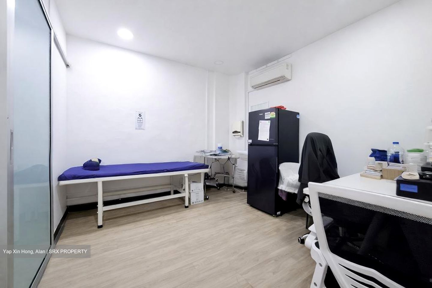 Jurong Gateway Road (D22), Retail #522454771